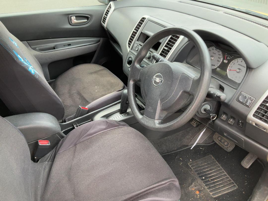 Photo '14' of Nissan Wingroad Photo '14' of Nissan Wingroad