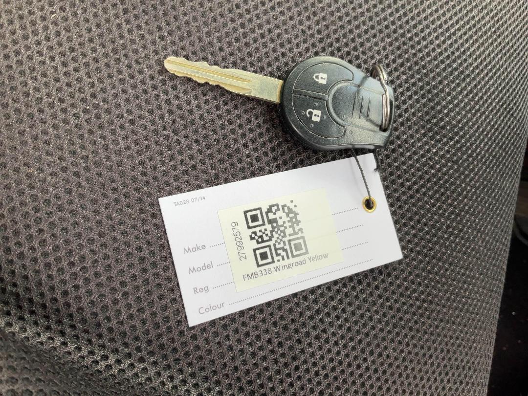 Photo '24' of Nissan Wingroad Photo '24' of Nissan Wingroad