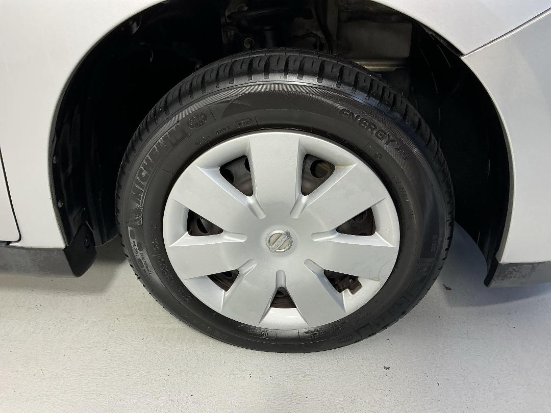 Photo '9' of Nissan Wingroad