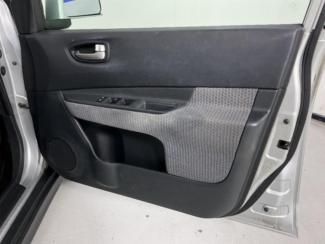 Photo '15' of Nissan Wingroad