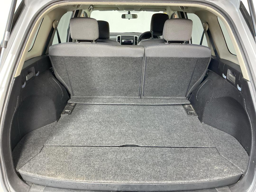 Photo '14' of Nissan Wingroad