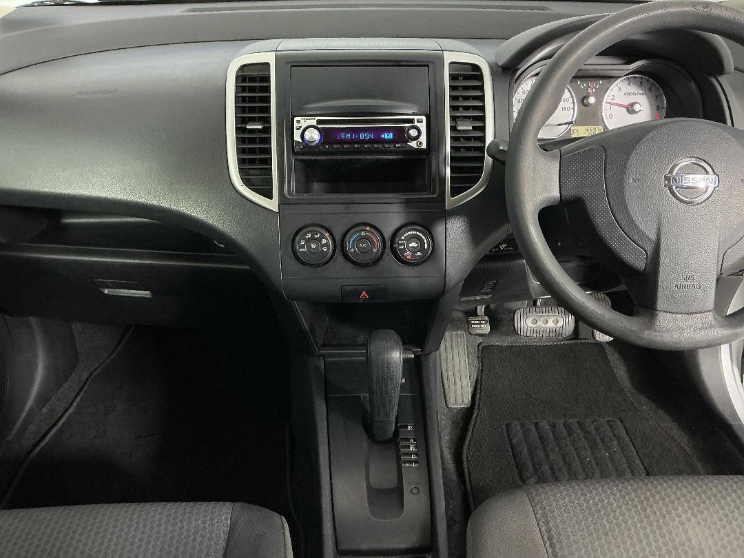 Photo '18' of Nissan Wingroad