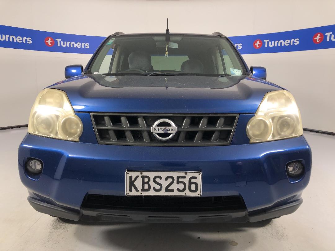 Photo '2' of Nissan X-Trail