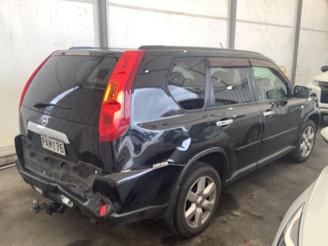 Photo '10' of Nissan X-Trail