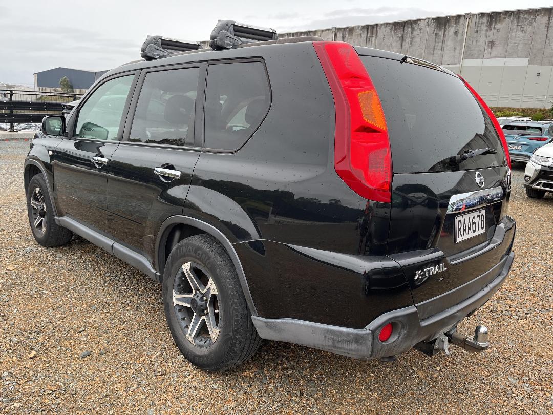 Photo '4' of Nissan X-Trail