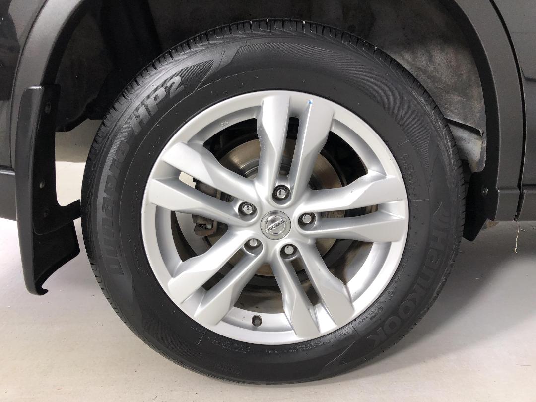 Photo '12' of Nissan X-Trail