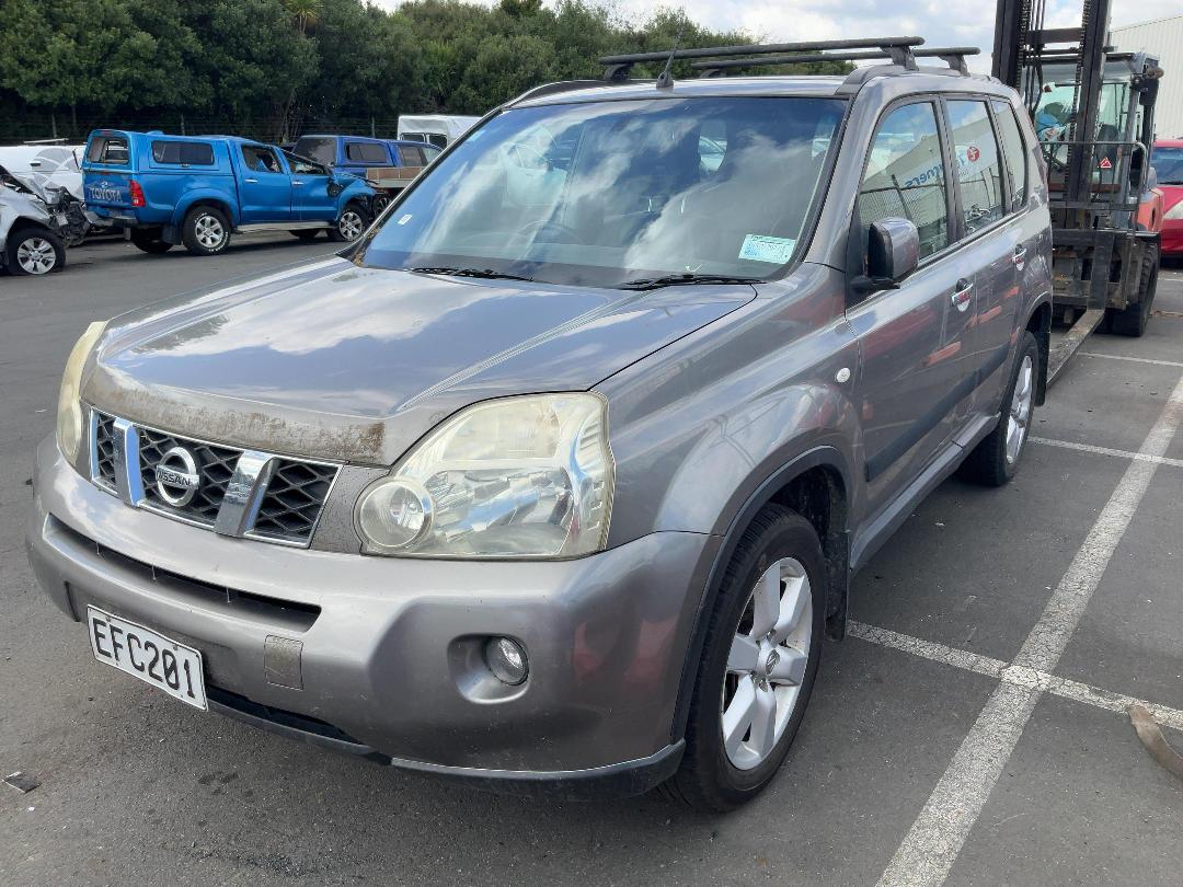 Photo '2' of Nissan X-Trail TI-L