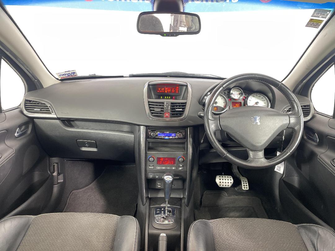 Photo '17' of Peugeot 207