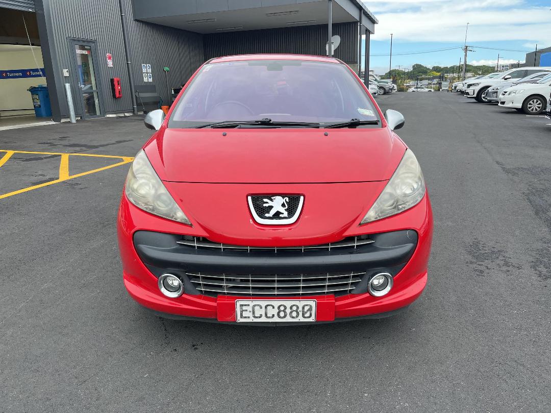 Photo '3' of Peugeot 207 GTI Photo '3' of Peugeot 207 GTI