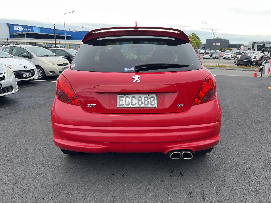 Photo '6' of Peugeot 207 GTI Photo '6' of Peugeot 207 GTI