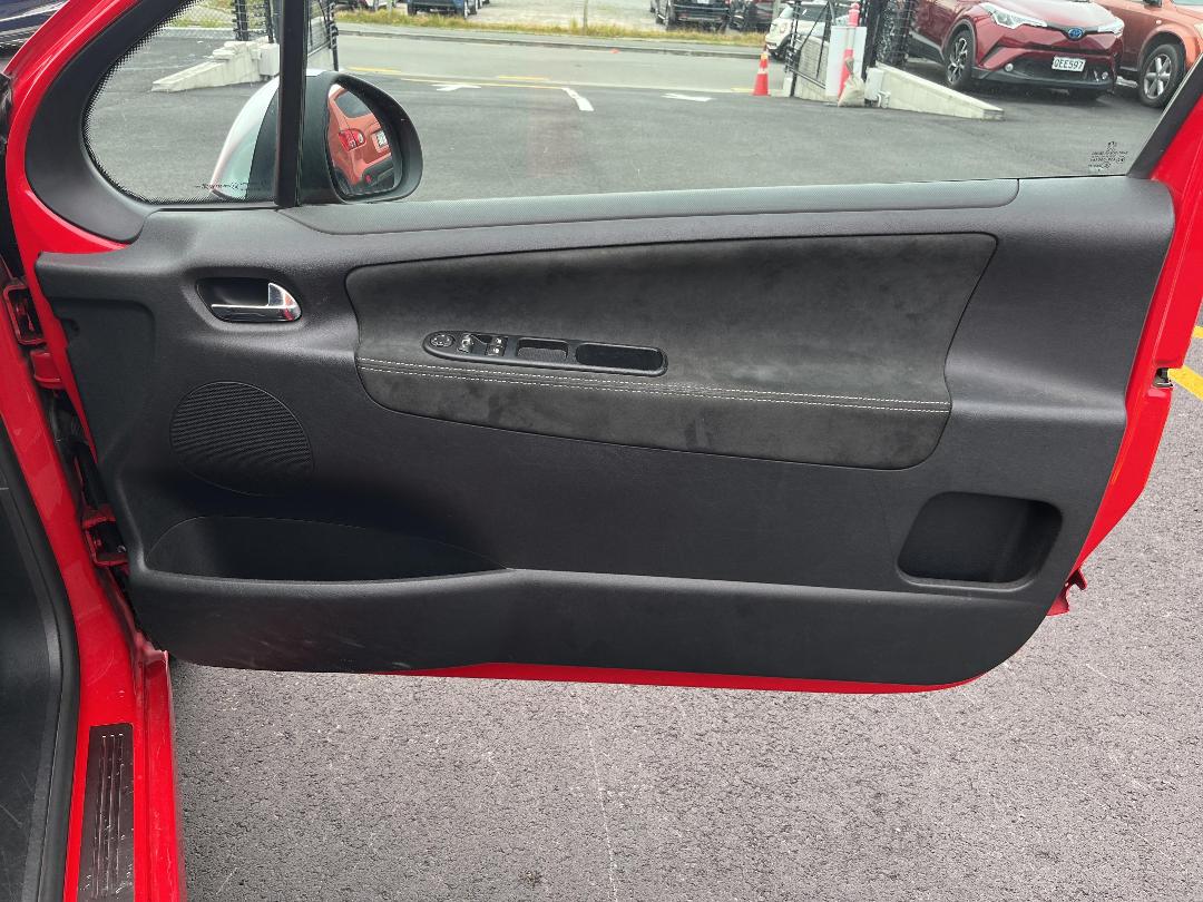 Photo '12' of Peugeot 207 GTI Photo '12' of Peugeot 207 GTI