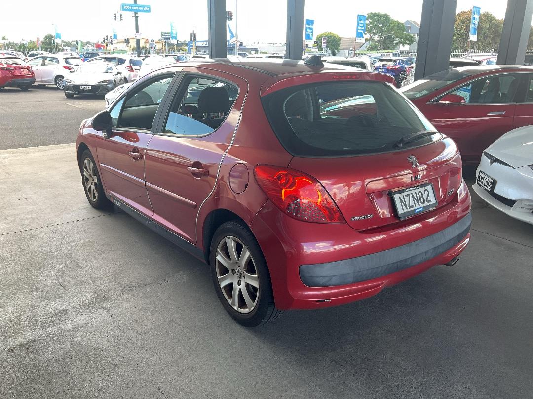 Photo '13' of Peugeot 207