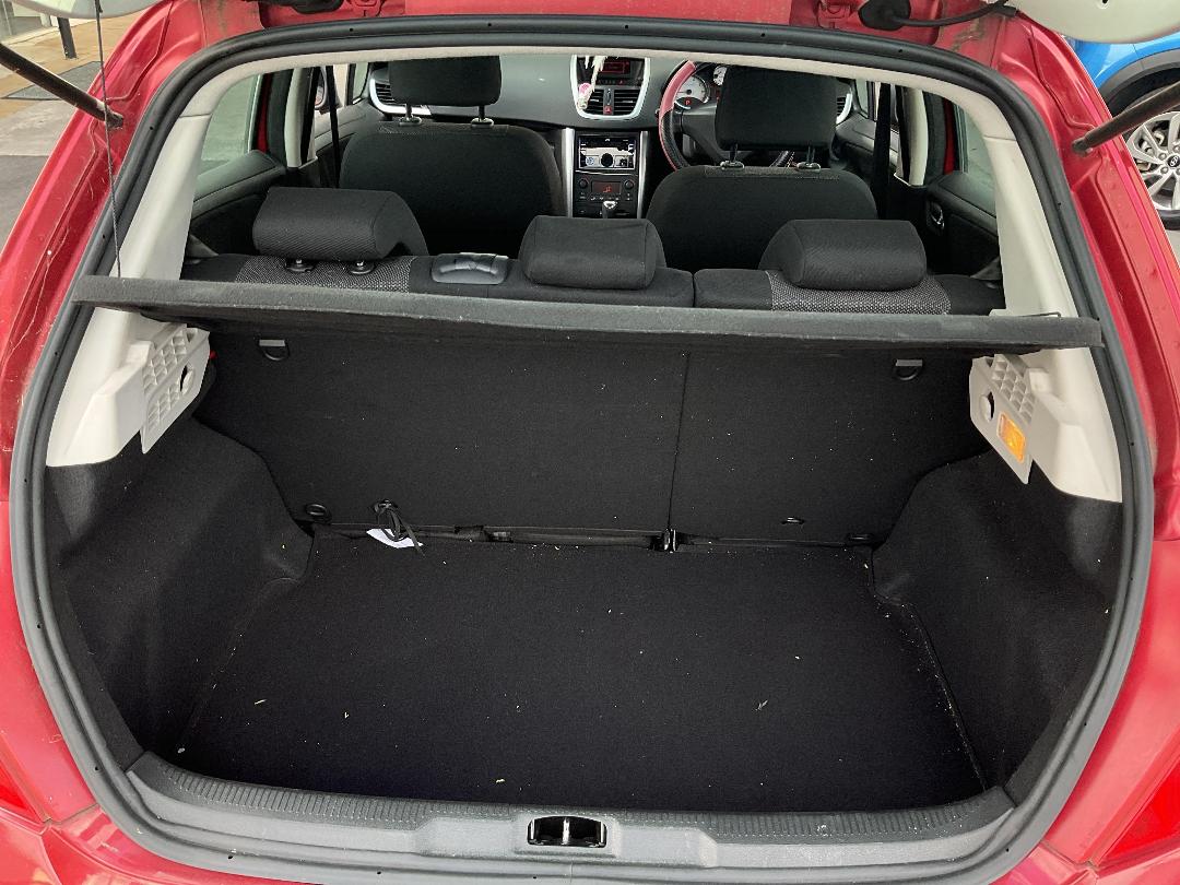 Photo '32' of Peugeot 207