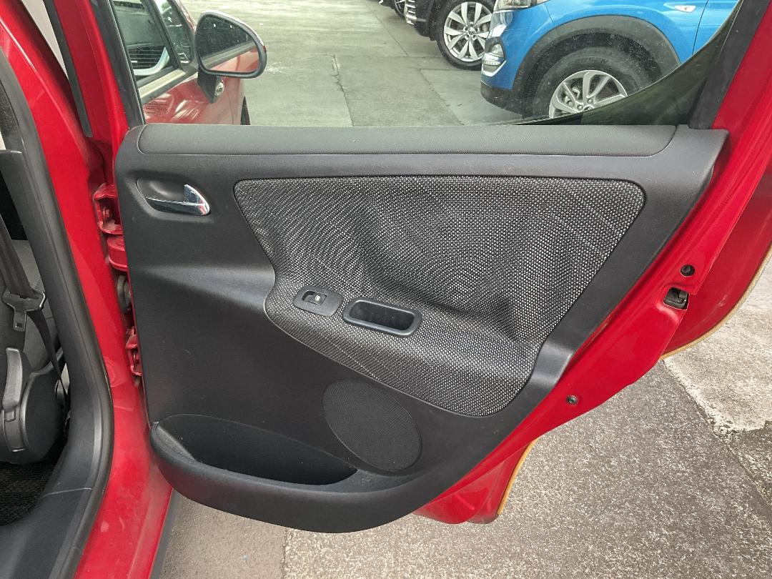 Photo '37' of Peugeot 207