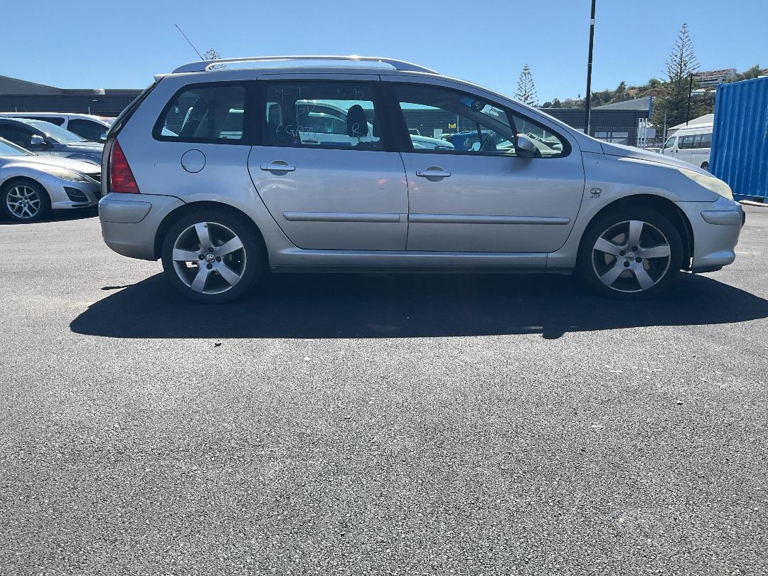 Photo '2' of Peugeot 307 SW Photo '2' of Peugeot 307 SW