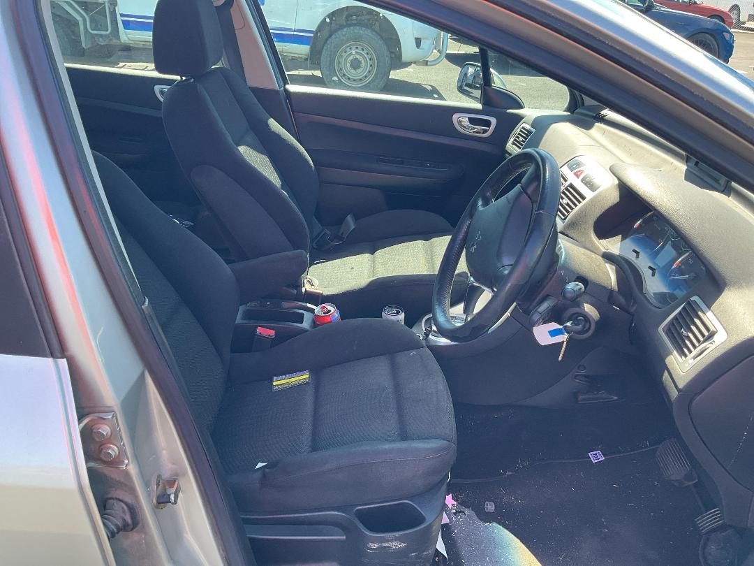 Photo '9' of Peugeot 307 SW Photo '9' of Peugeot 307 SW