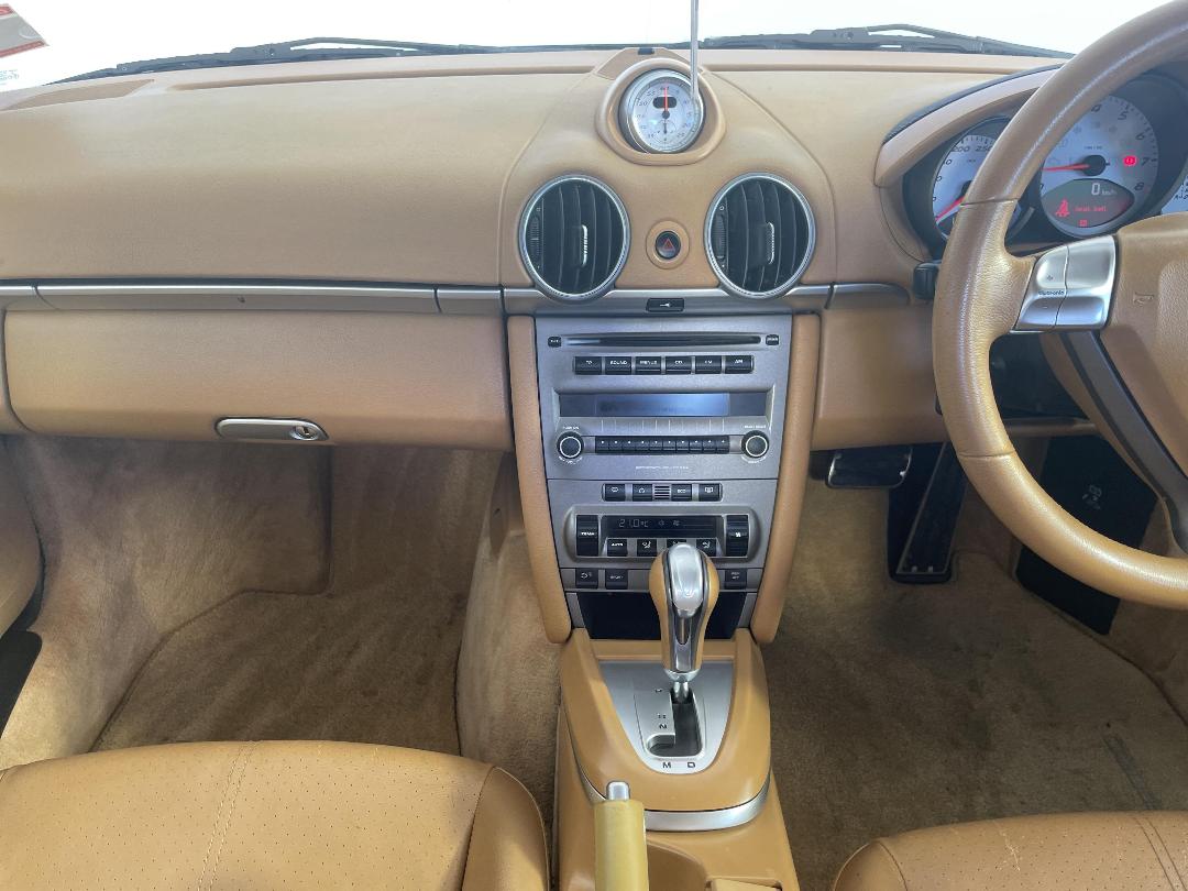 Photo '18' of Porsche Cayman