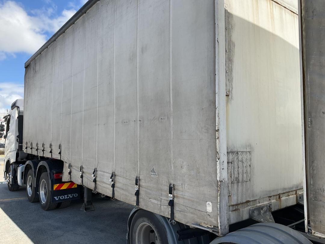 Photo '12' of ROADMASTER SG -3A-76B Curtainsider B-Train