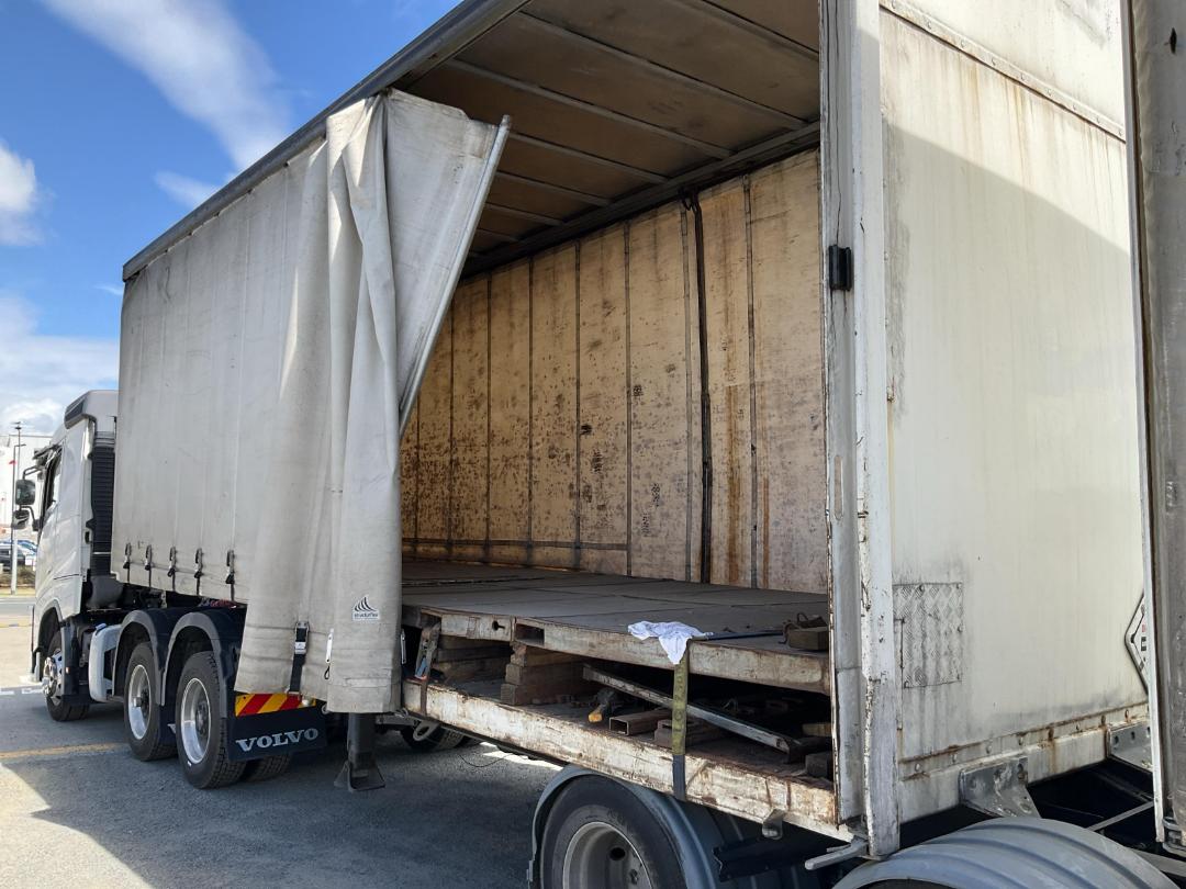 Photo '15' of ROADMASTER SG -3A-76B Curtainsider B-Train