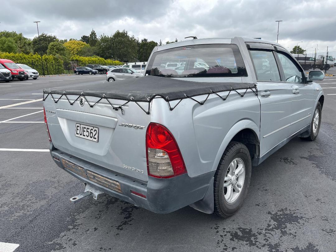 Photo '7' of Ssangyong Actyon Sport