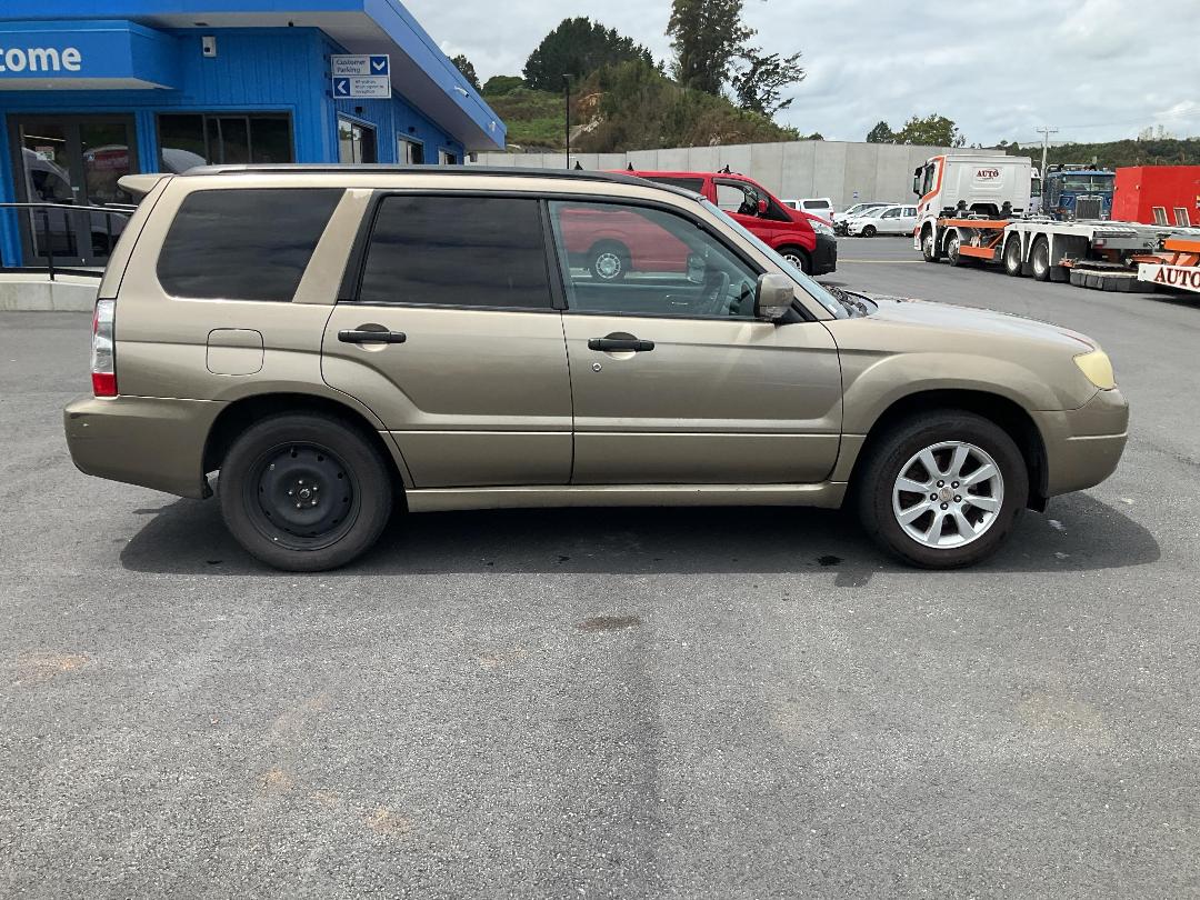 Photo '6' of Subaru Forester XS Photo '6' of Subaru Forester XS