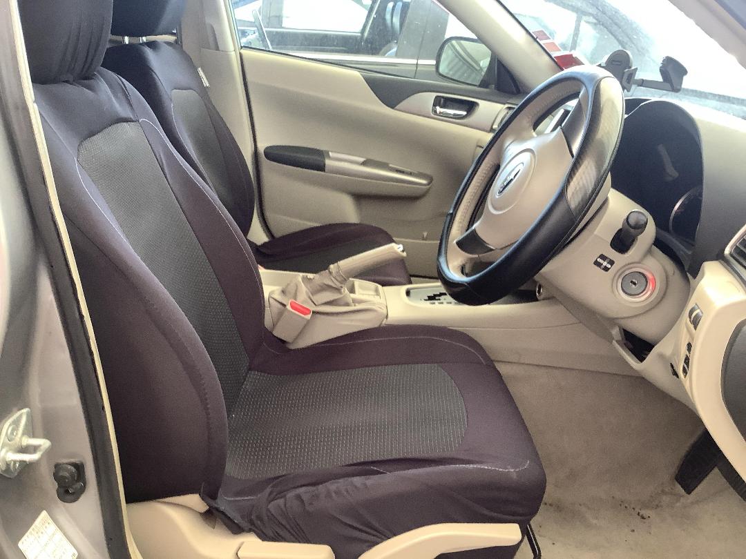 Photo '10' of Subaru Impreza Photo '10' of Subaru Impreza