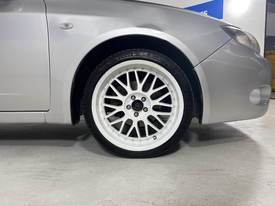 Photo '9' of Subaru Impreza Photo '9' of Subaru Impreza