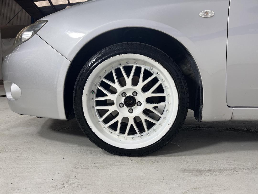 Photo '10' of Subaru Impreza Photo '10' of Subaru Impreza