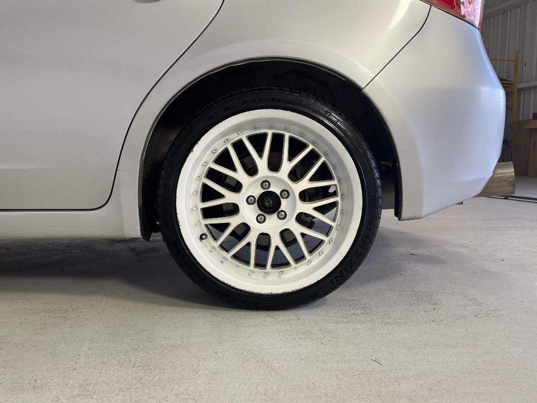 Photo '11' of Subaru Impreza Photo '11' of Subaru Impreza