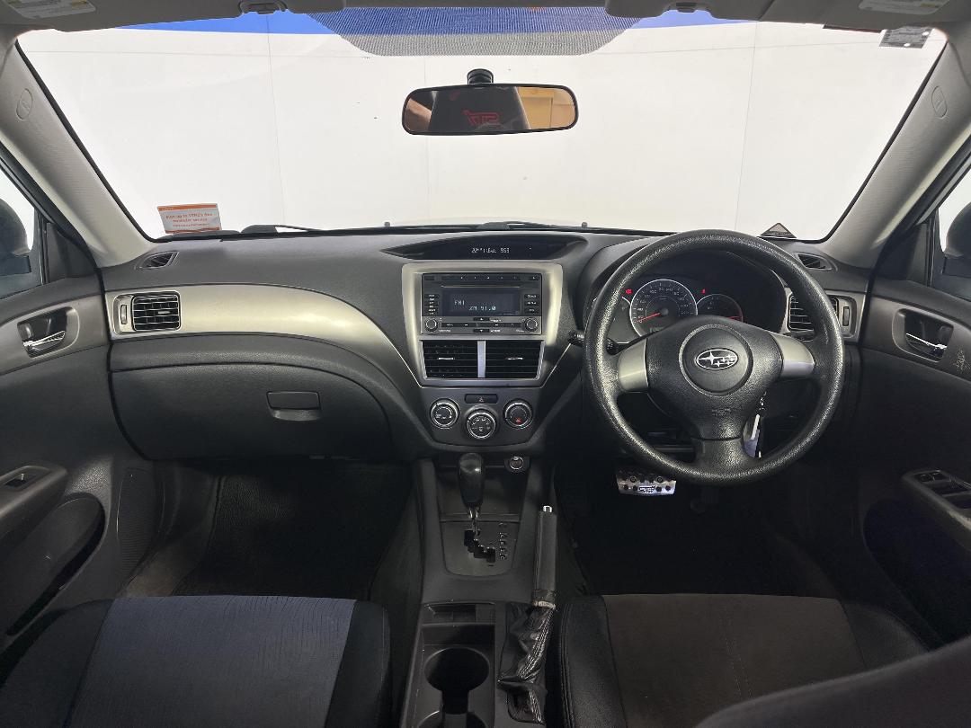 Photo '17' of Subaru Impreza Photo '17' of Subaru Impreza