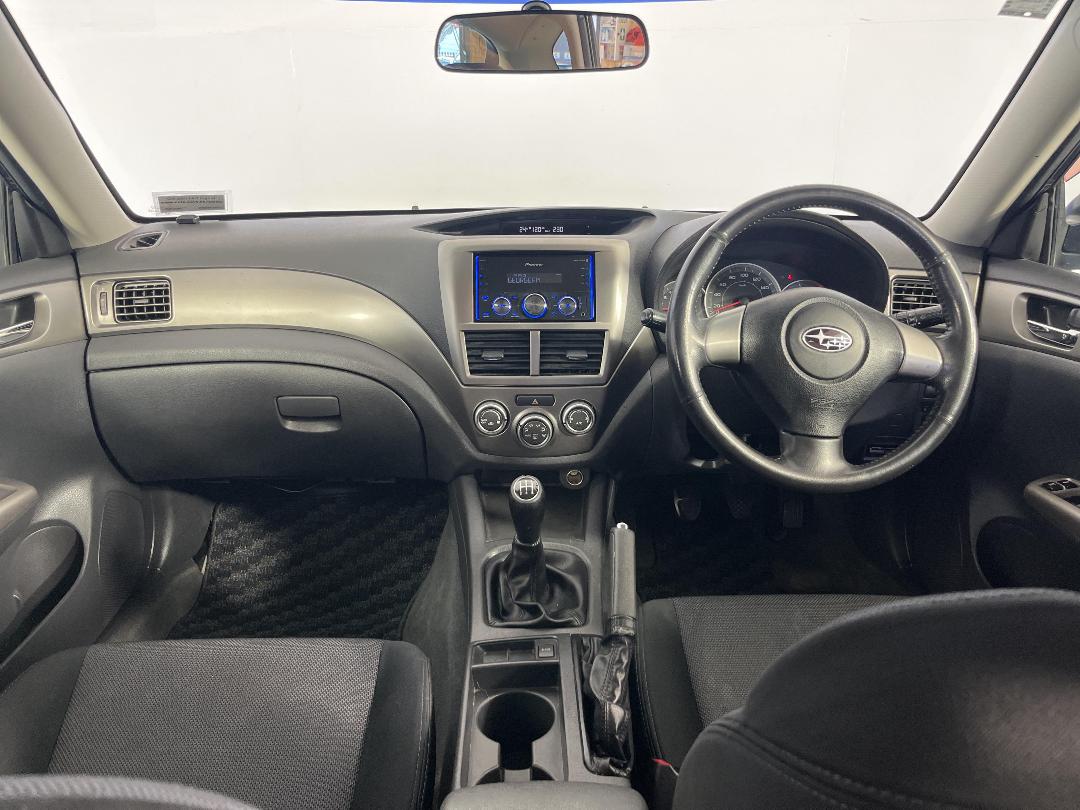 Photo '17' of Subaru Impreza