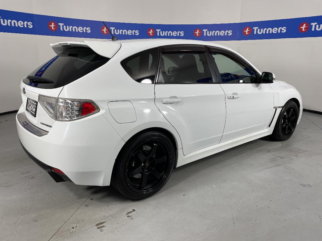 Photo '7' of Subaru Impreza Photo '7' of Subaru Impreza