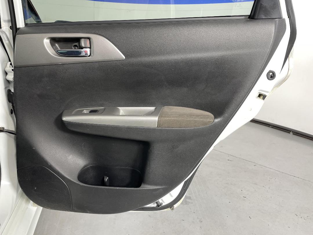 Photo '19' of Subaru Impreza Photo '19' of Subaru Impreza