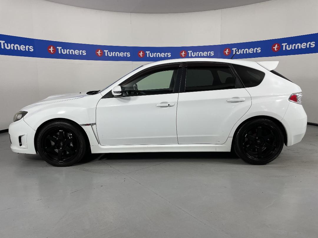 Photo '24' of Subaru Impreza Photo '24' of Subaru Impreza