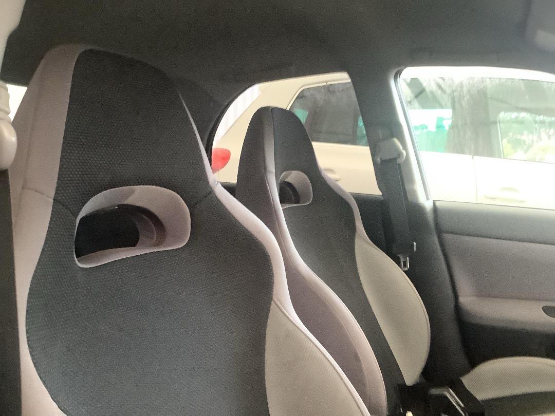 Photo '16' of Subaru Impreza