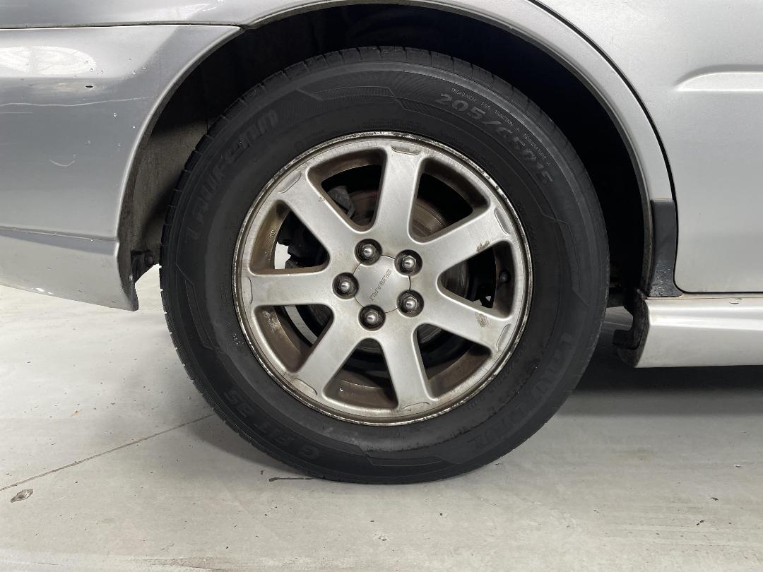 Photo '12' of Subaru Impreza