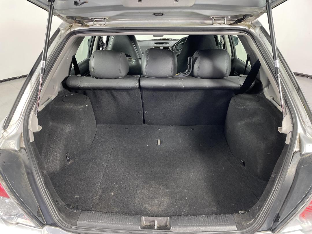 Photo '14' of Subaru Impreza