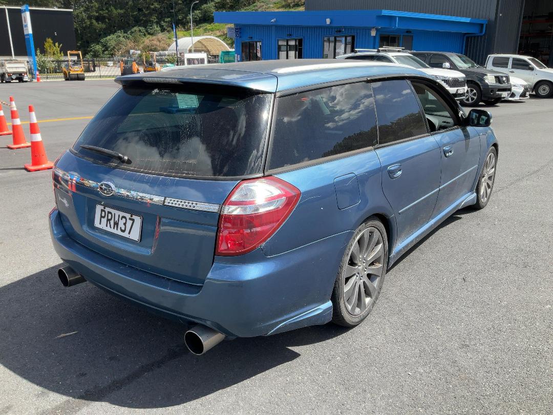 Photo '2' of Subaru Legacy