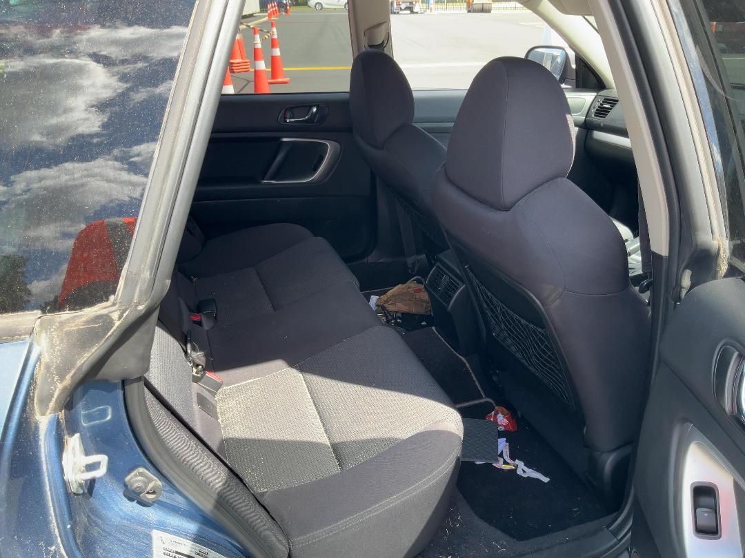 Photo '8' of Subaru Legacy