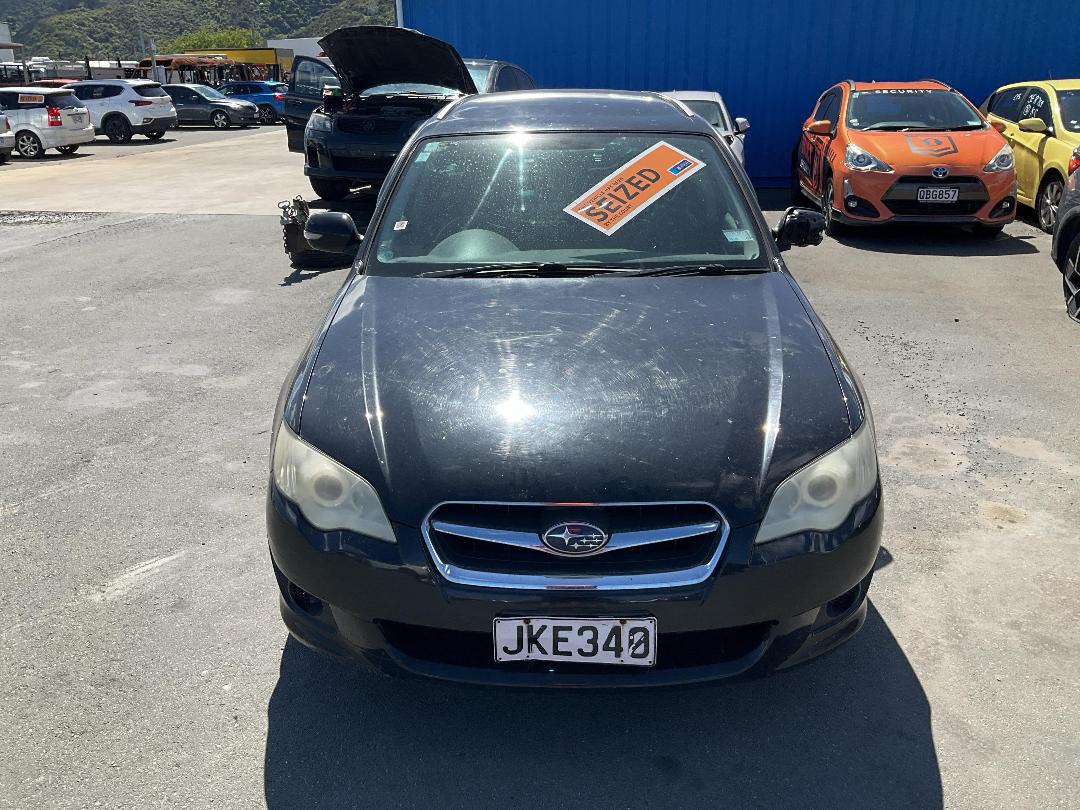 Photo '2' of Subaru Legacy Photo '2' of Subaru Legacy