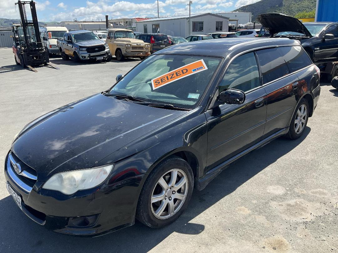 Photo '3' of Subaru Legacy Photo '3' of Subaru Legacy