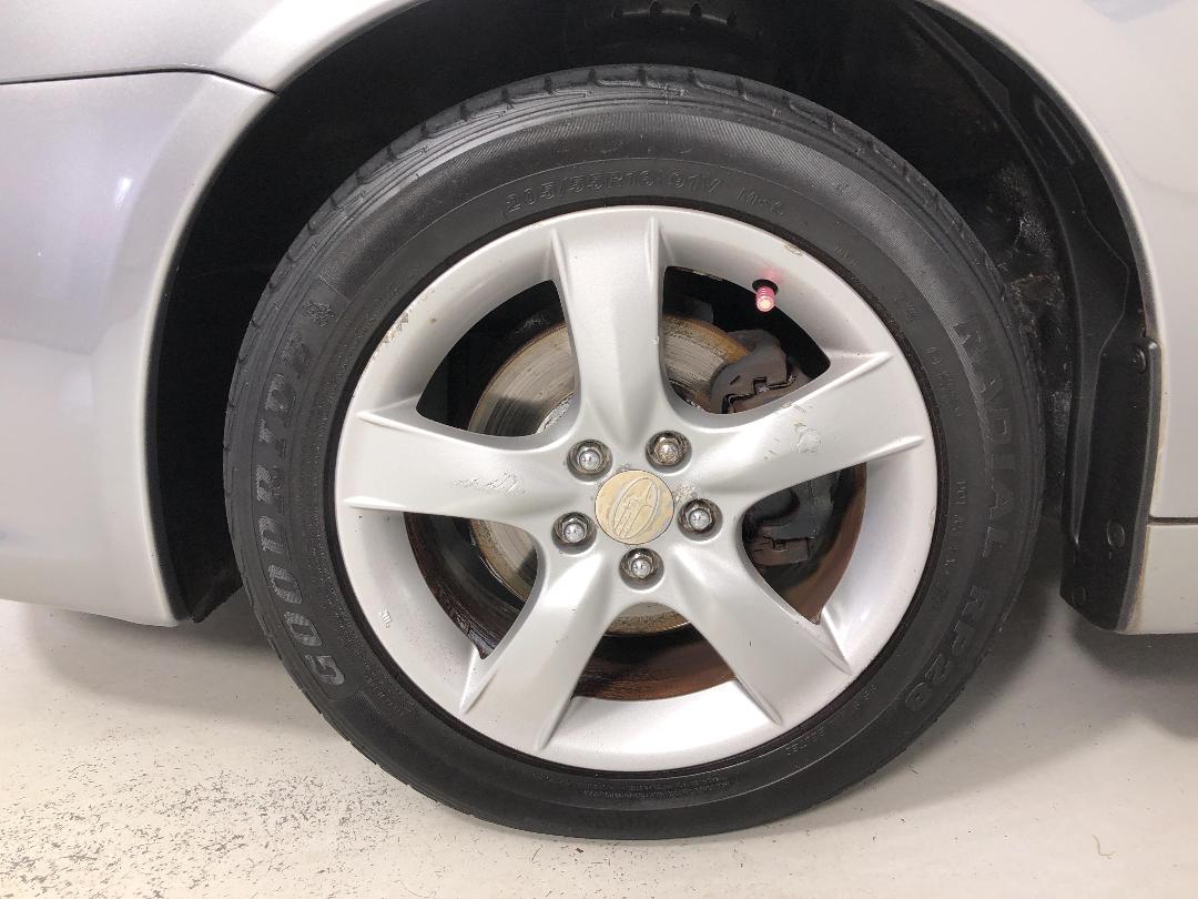 Photo '10' of Subaru Legacy