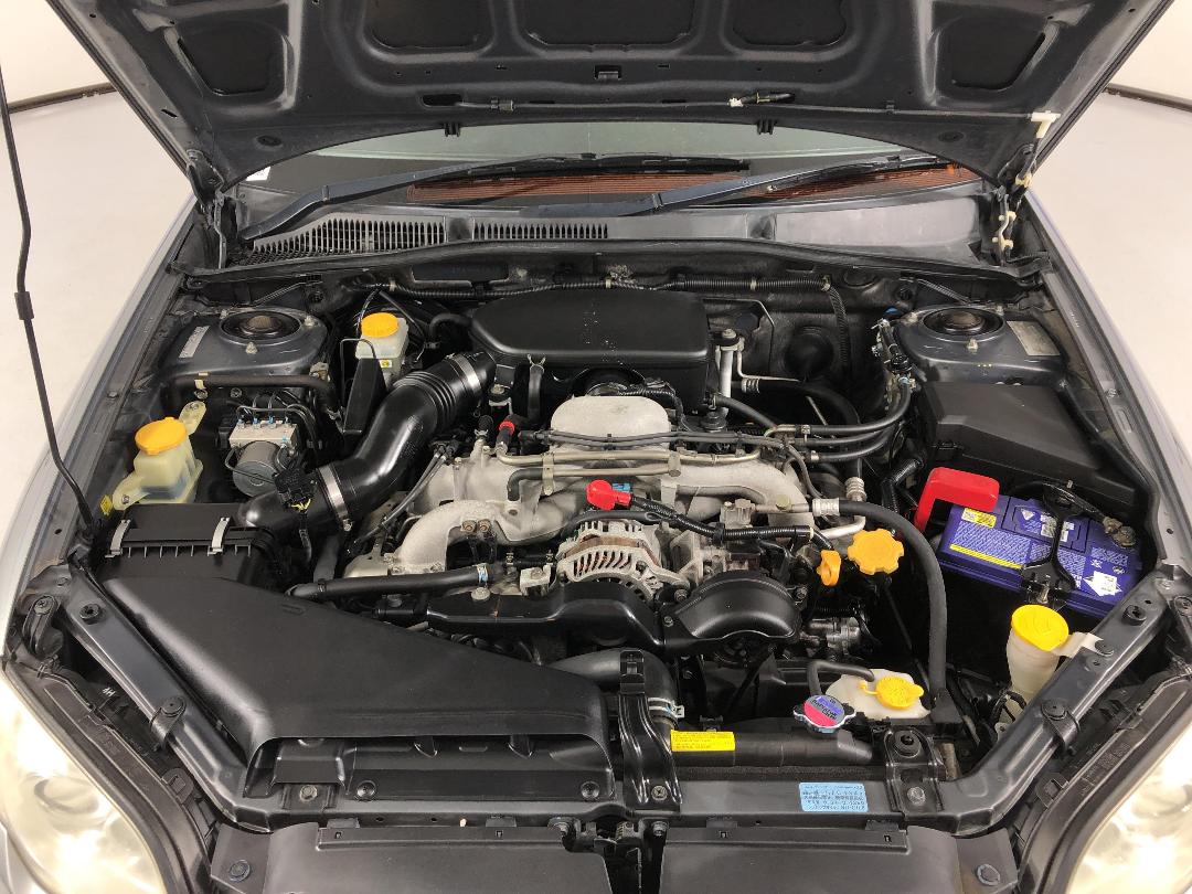 Photo '13' of Subaru Legacy