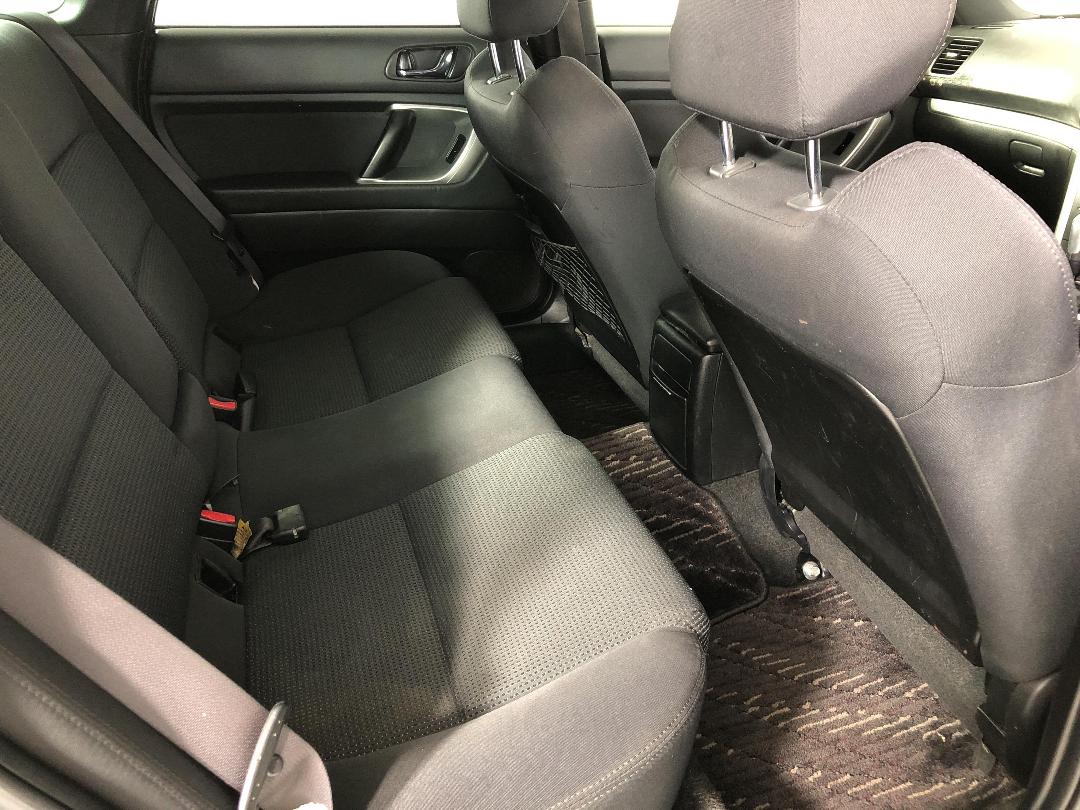 Photo '20' of Subaru Legacy