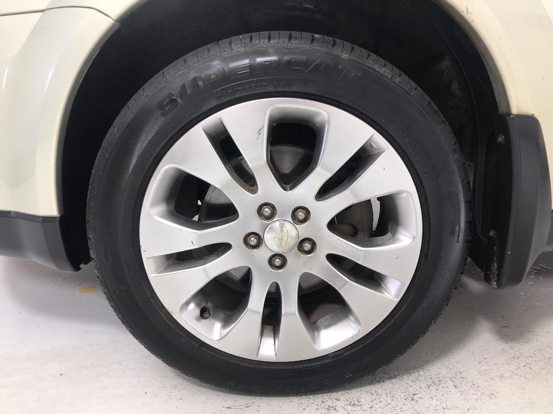 Photo '10' of Subaru Legacy Photo '10' of Subaru Legacy