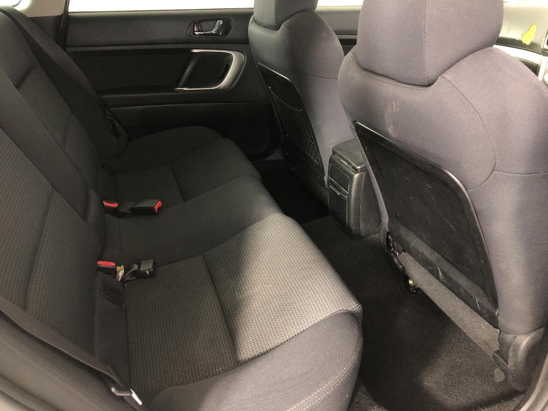 Photo '20' of Subaru Legacy