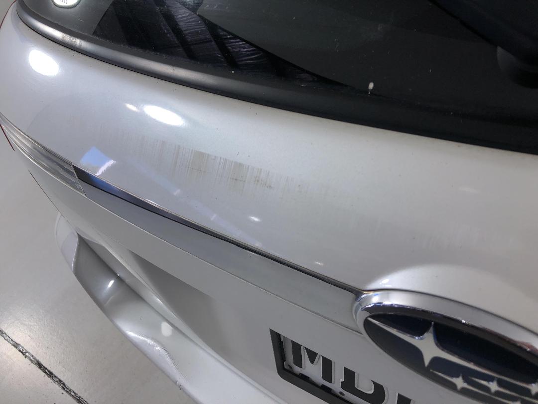 Photo '32' of Subaru Legacy