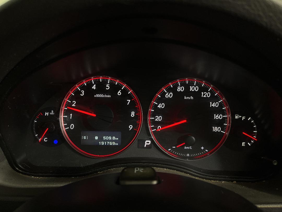 Photo '21' of Subaru Legacy