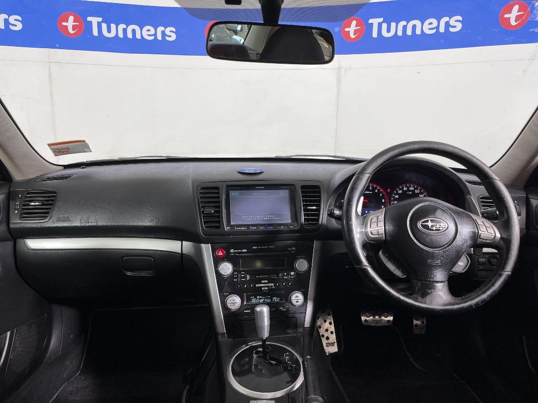 Photo '17' of Subaru Legacy