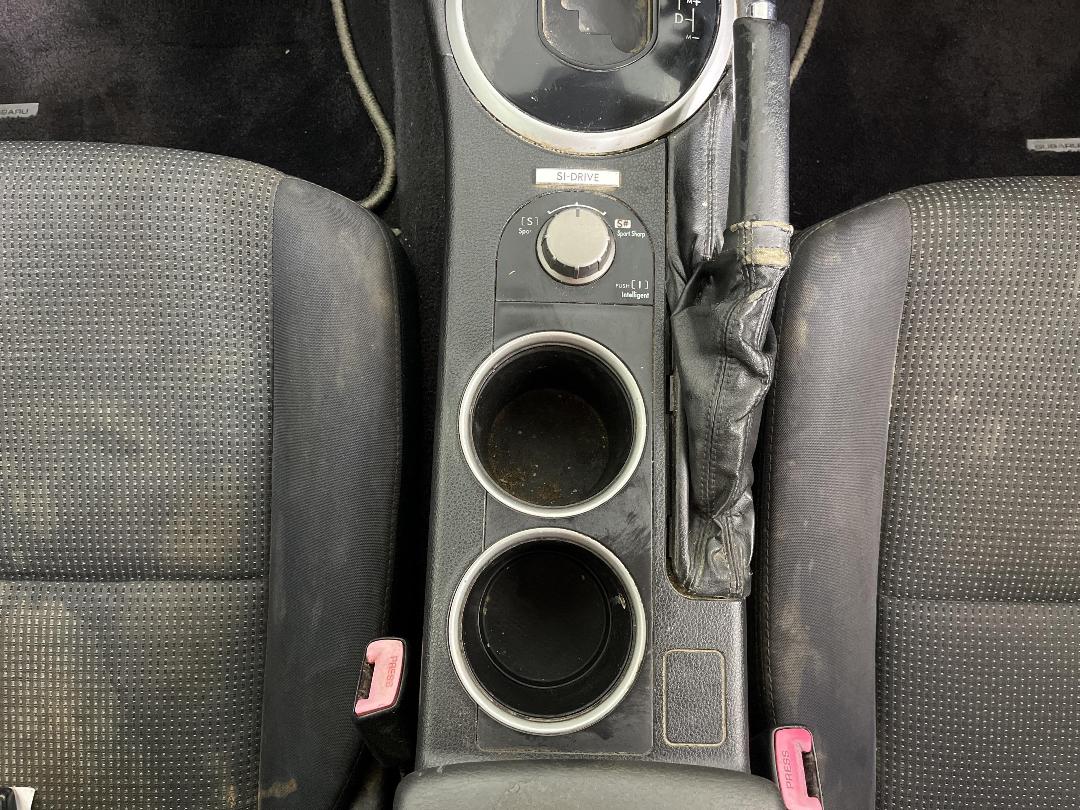 Photo '23' of Subaru Legacy